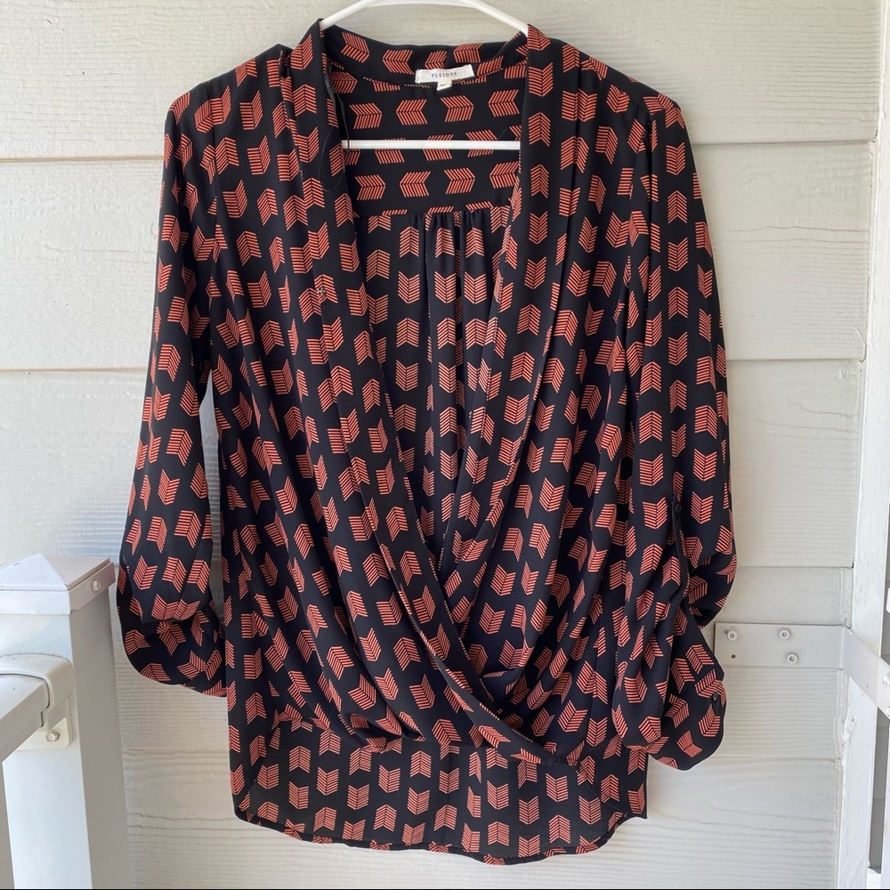 PLEIONE Arrow Print Blouse - Picture 1 of 9